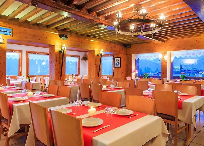 Club Blanche Neige 3* Κουρσεβέλ